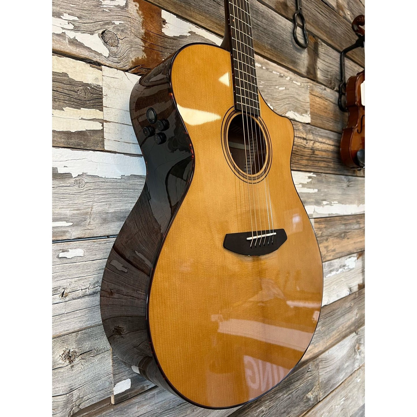 Breedlove Performer Pro Concerto Aged Toner CE, European spruce