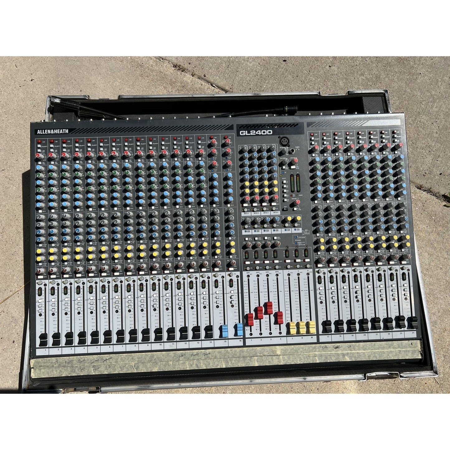 Allen & Heath - GL 2400 Mixer