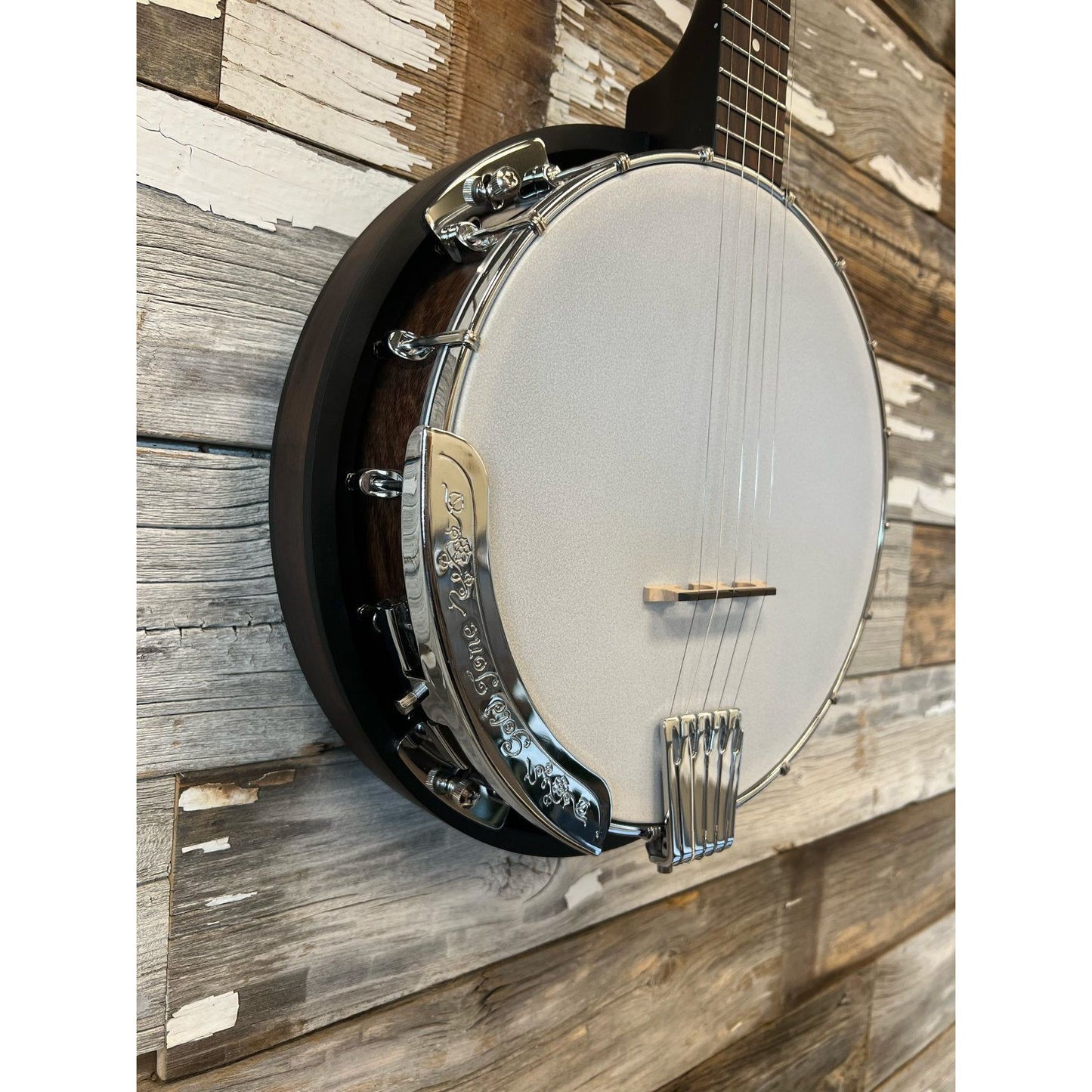 Gold Tone Cripple Creek Resonator Banjo with Planetary Tuners and Gig Bag