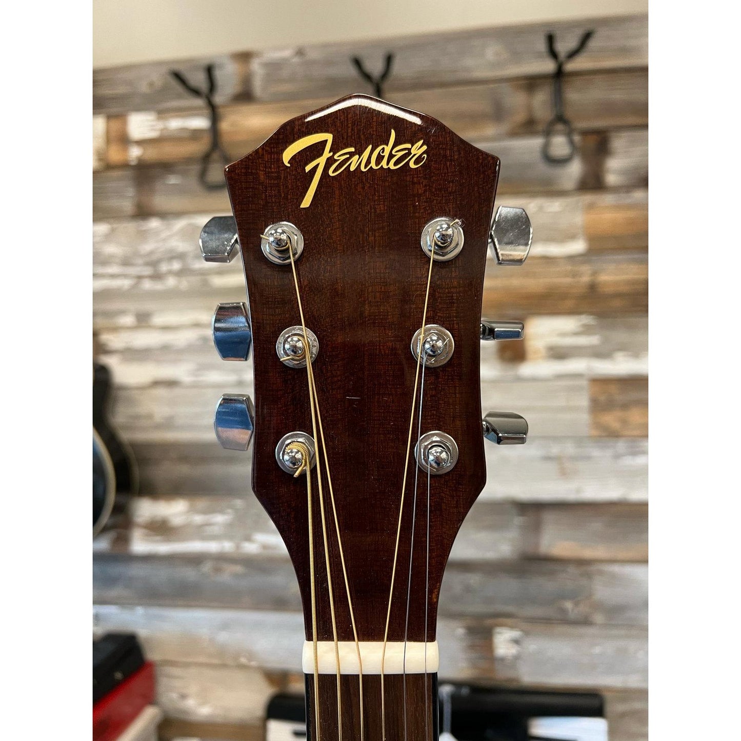 LIKE NEW Fender FA-125CE Dreadnaught, Natural