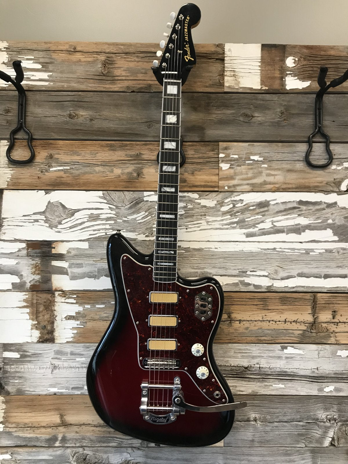 LIKE NEW Fender Gold Foil Jazzmaster Electric Guitar - Candy Apple Burst