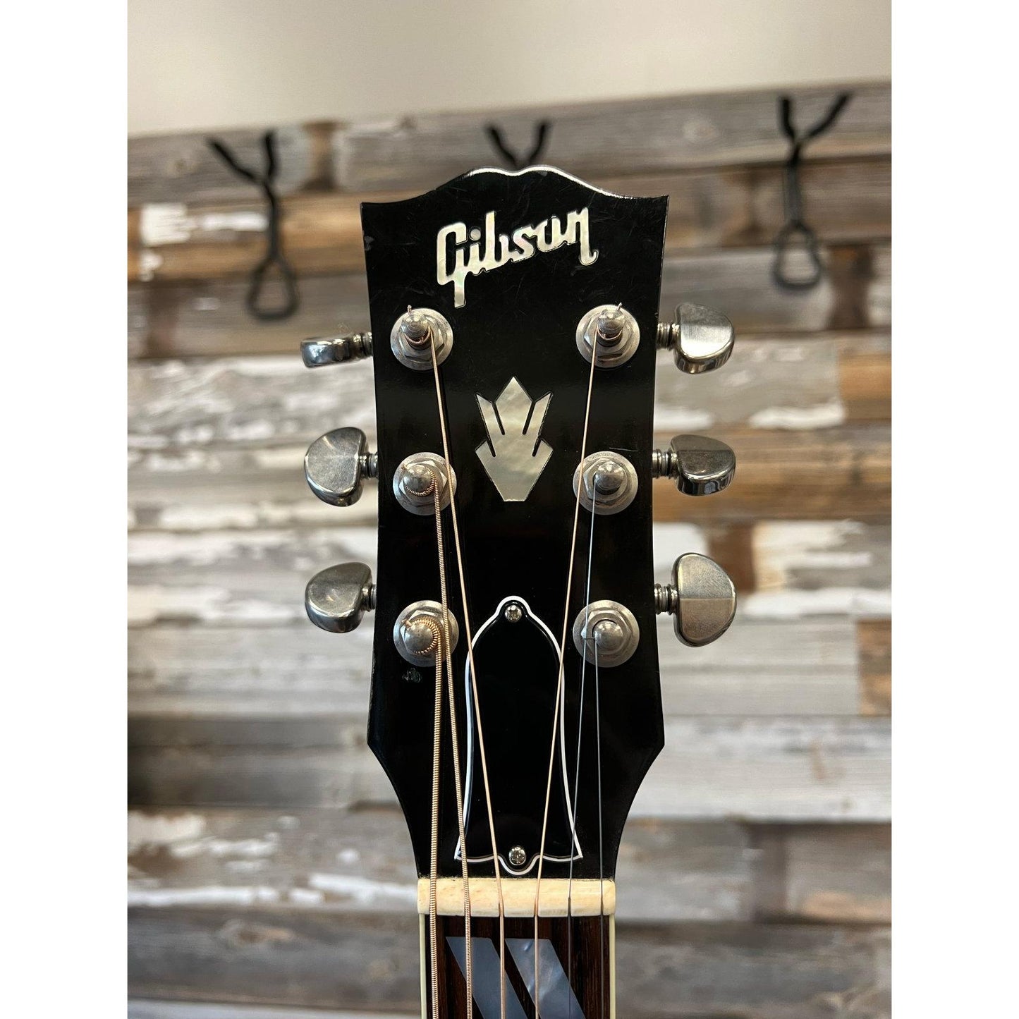 Gibson 2015 Hummingbird Pro CE w/case