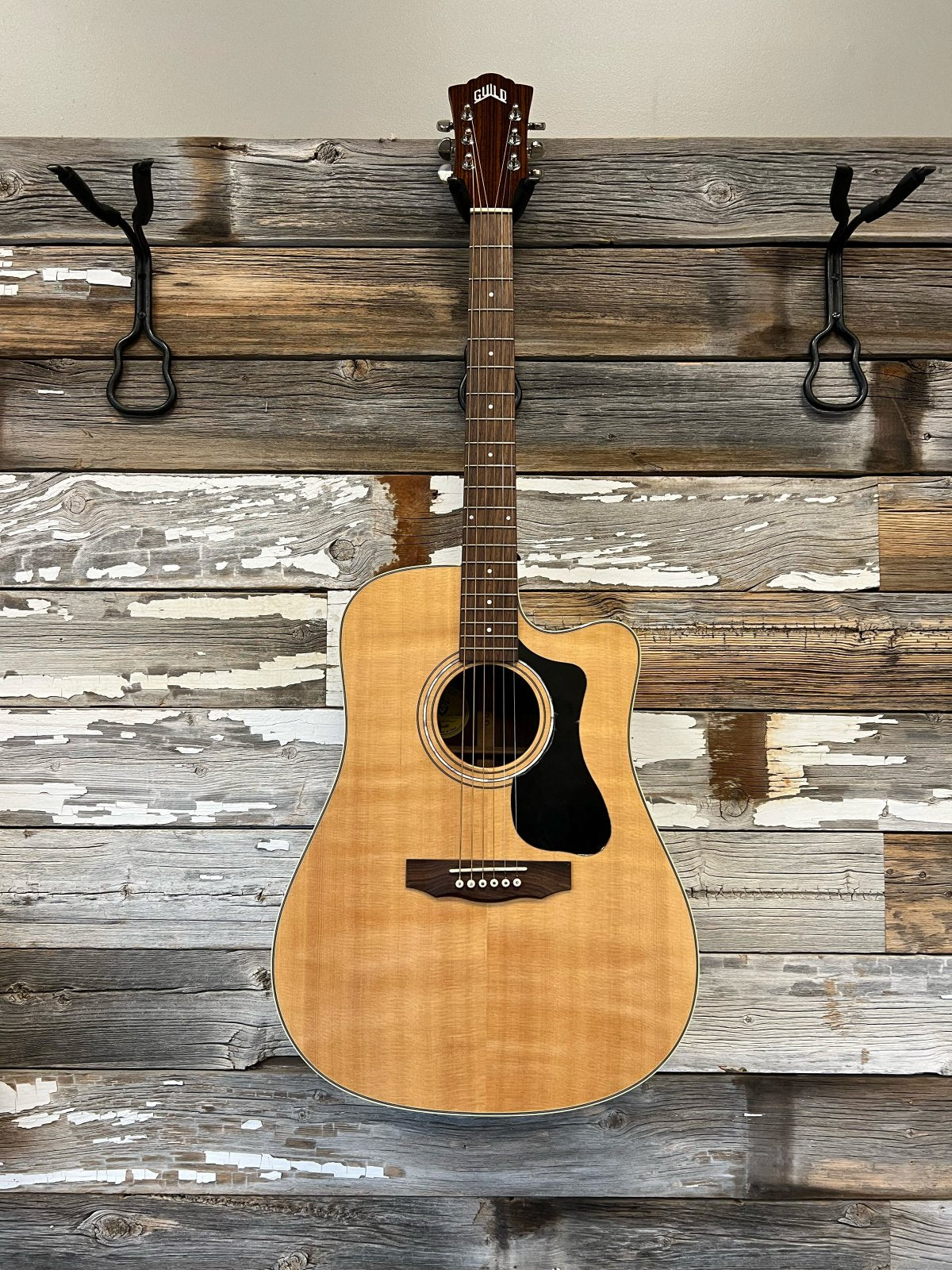 Guild Acoustic Guitar w/hard case