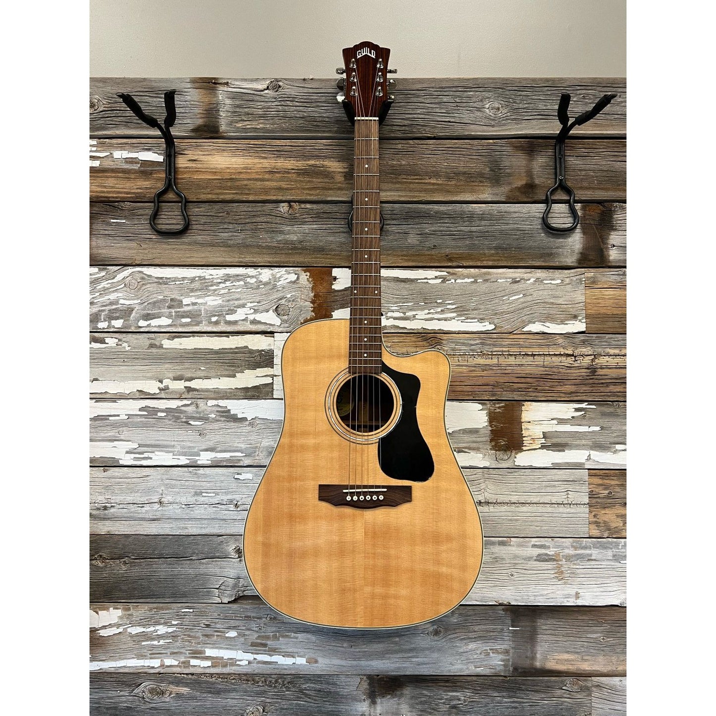 Guild Acoustic Guitar w/hard case