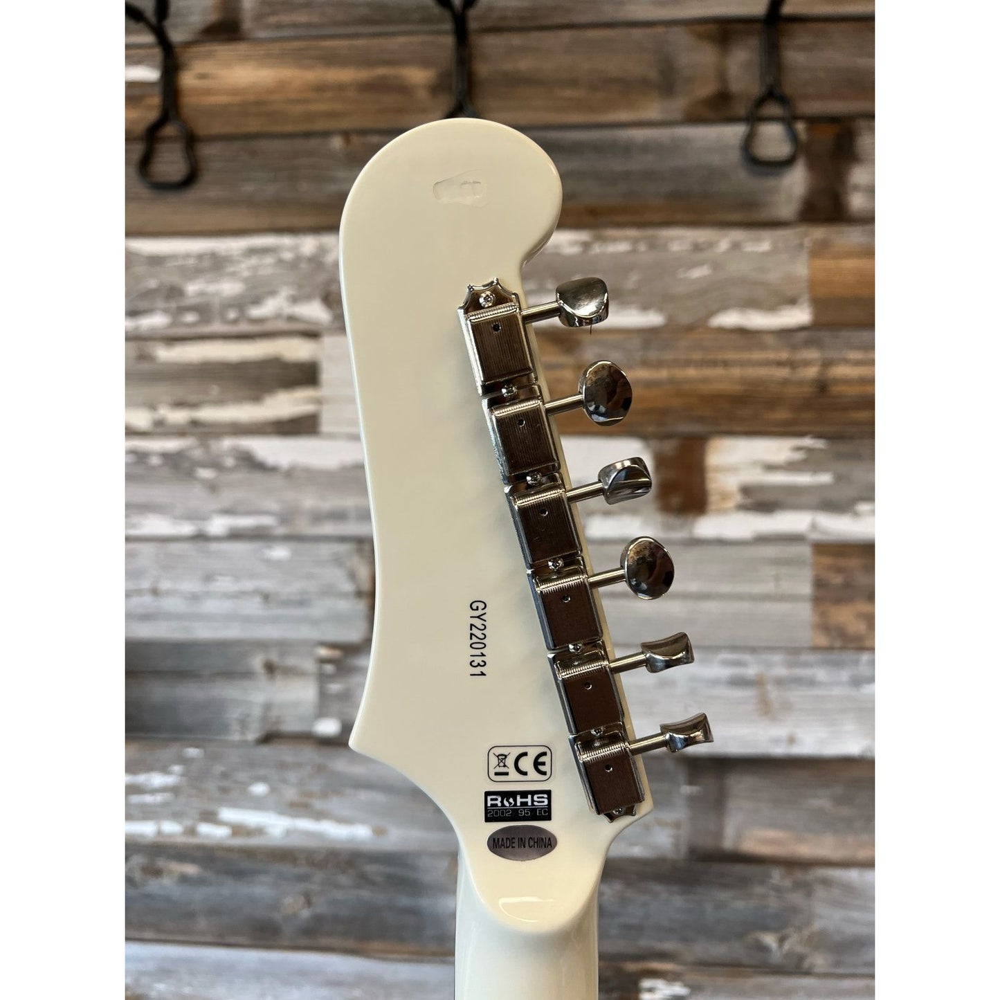 LIKE NEW Guild Jetstar Electric Guitar - Vintage White