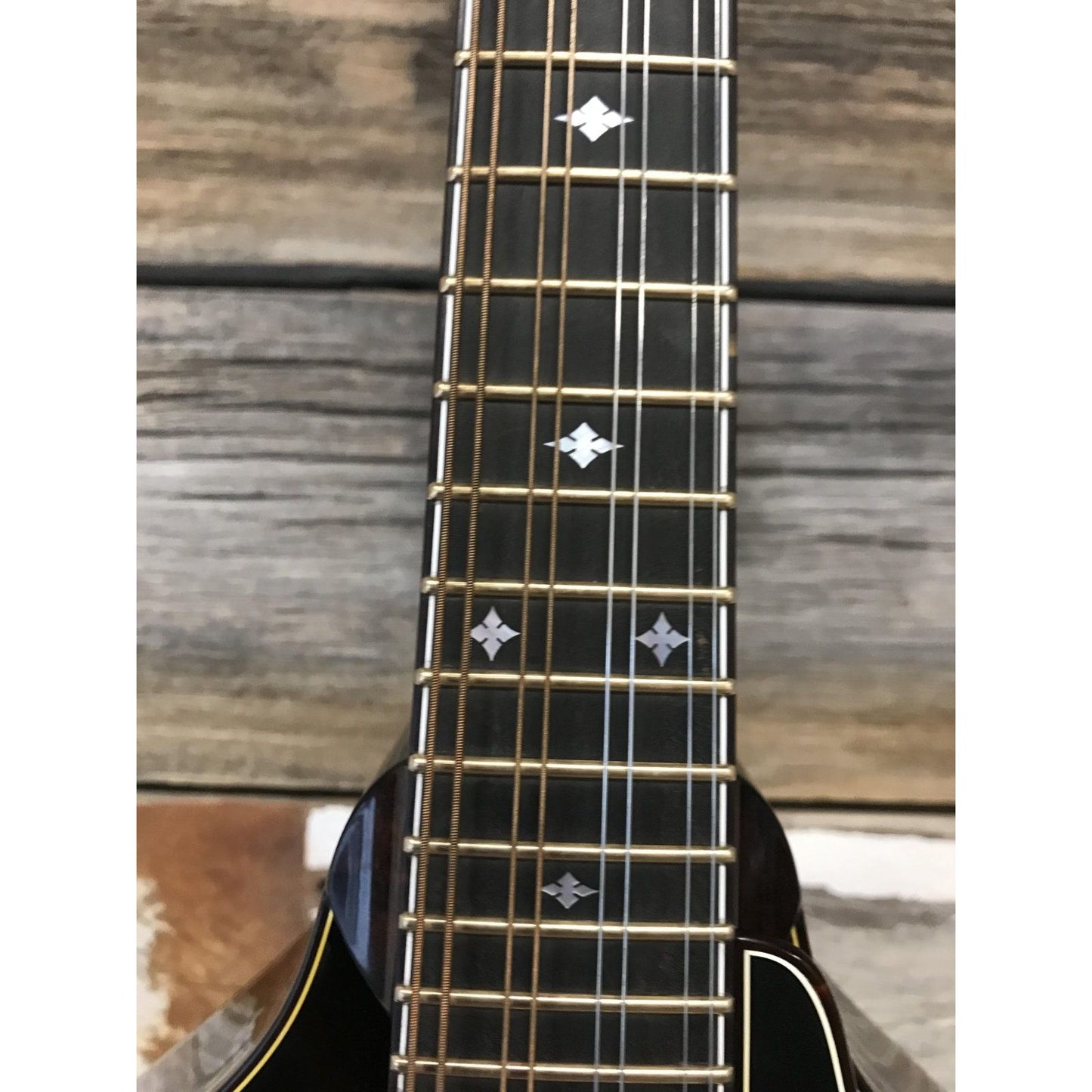 Ellis A-5 Reserve Mandolin with Engraved James Tailpiece w/deluxe branded hard case