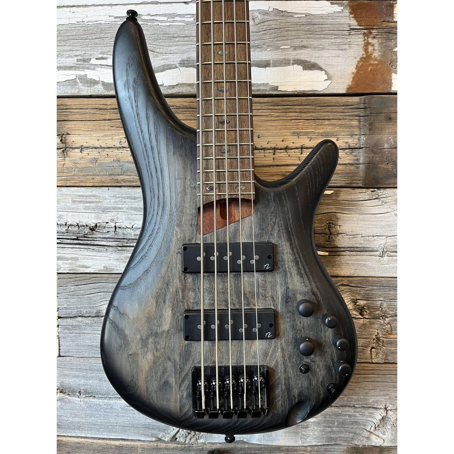 USED Ibanez Soundgear 5 String Electric Bass w/ hard case
