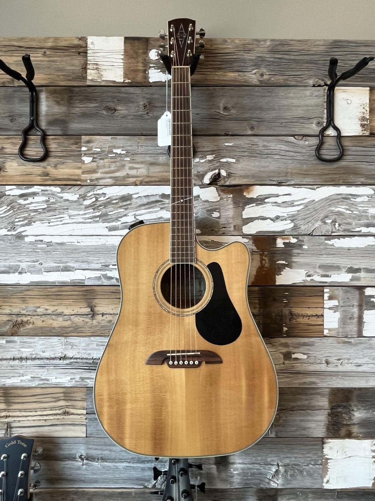USED Alvarez AD60SC Cutaway Dreadnought Guitar w/ case