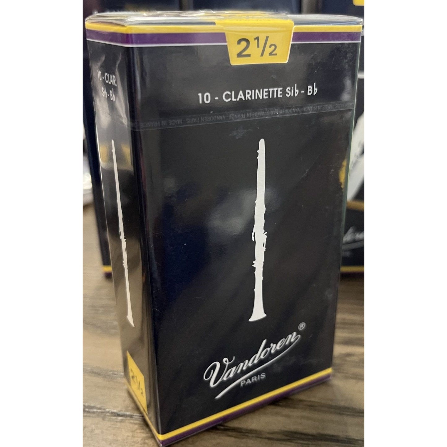 Vandoren Bb Clarinet Reed, #2.5, single