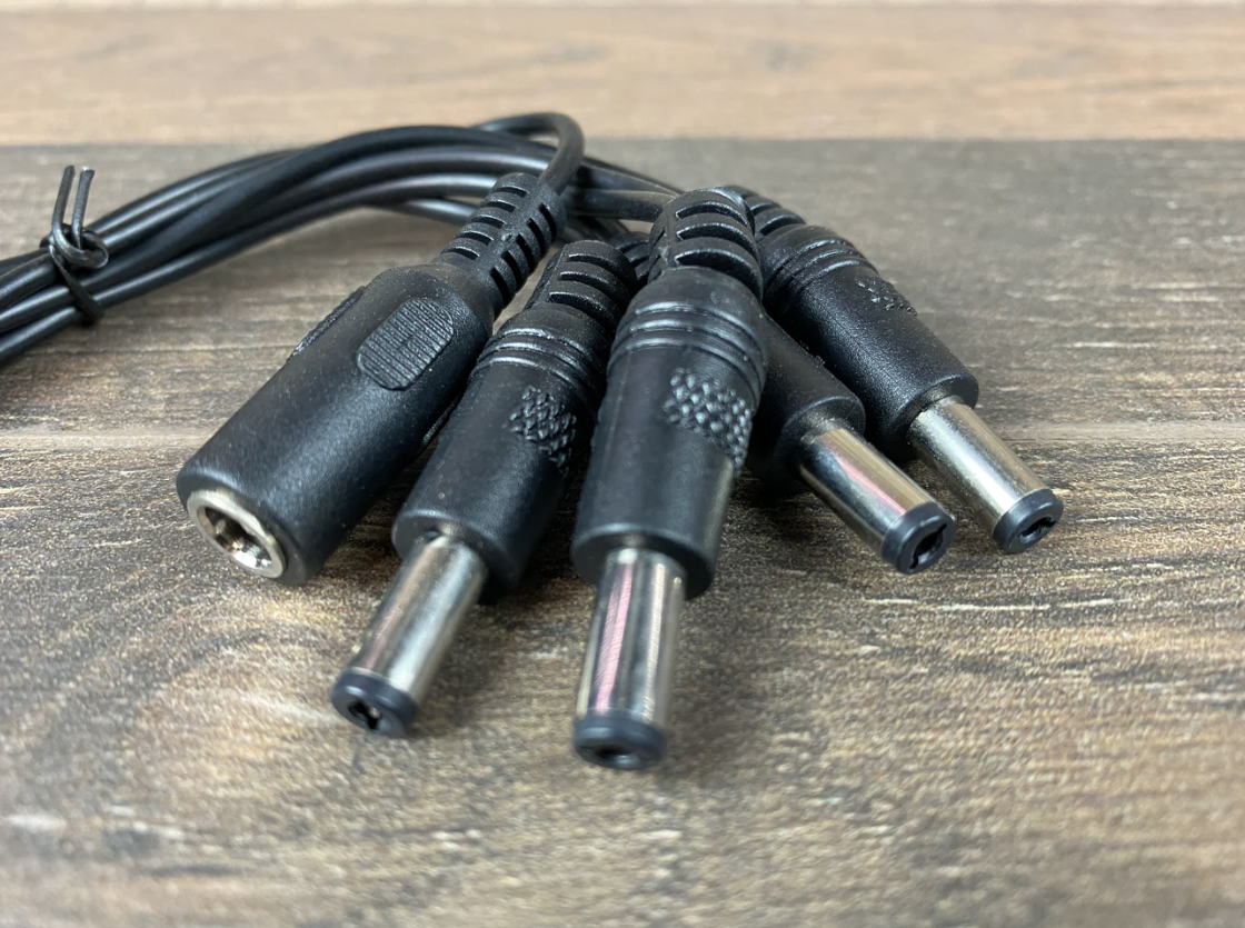 NUX WAC-001, Multi-plug Cable
