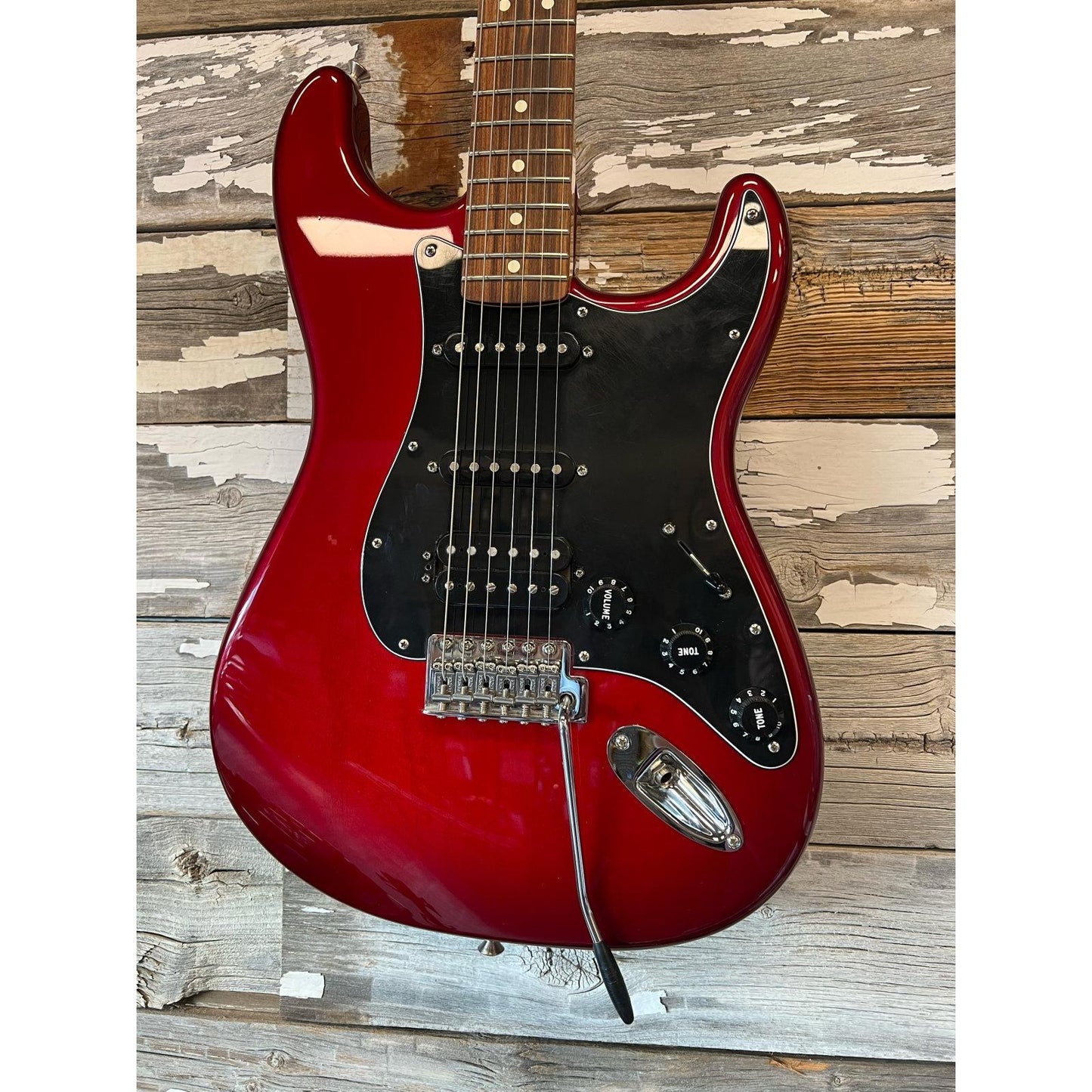 Used - Fender Stratocaster - MIM - Candy Apple Red
