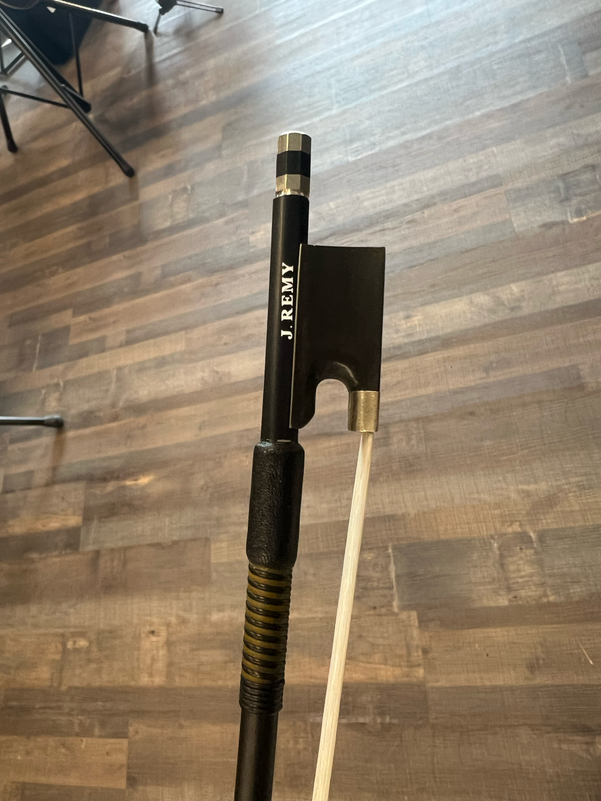 1/4 J Remy Deluxe Fiberglass Vln Bow
